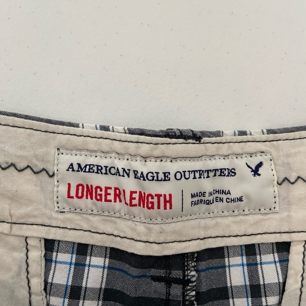 NWOT American Eagle men’s gray white plaid longer length khaki shorts‎ size 33 - Picture 6 of 7